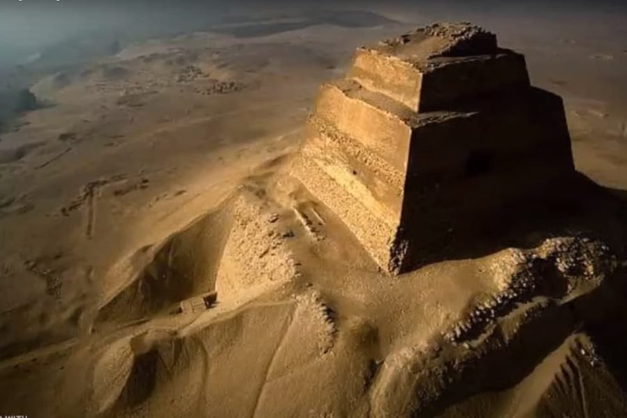 la pyramide de Meidoum Demi-journée